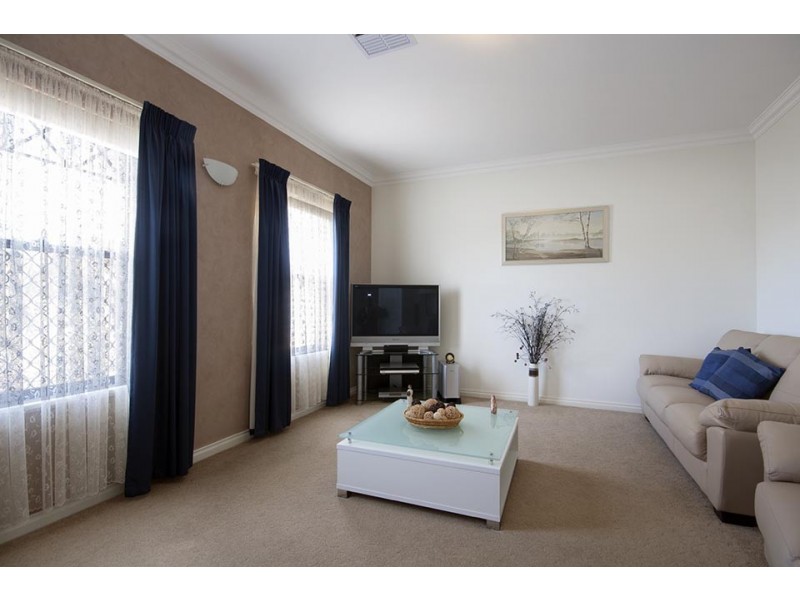 5 Highview Grove, Moonta Bay SA 5558