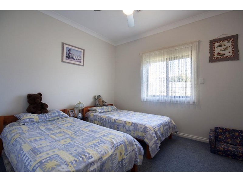 5 Highview Grove, Moonta Bay SA 5558