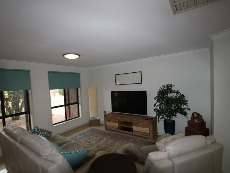 12 Clayton Street, Moonta Bay SA 5558