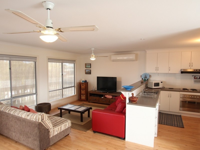 20 Rossiters Road, Moonta Bay SA 5558