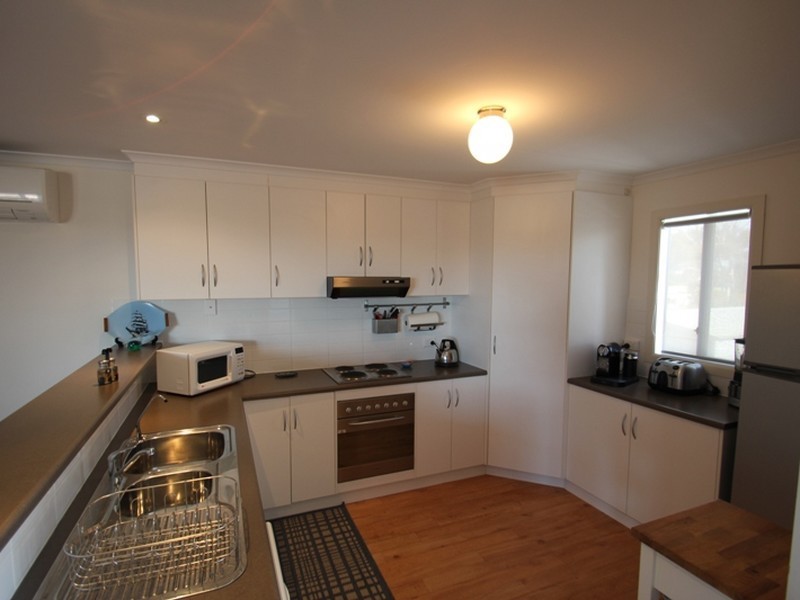 20 Rossiters Road, Moonta Bay SA 5558