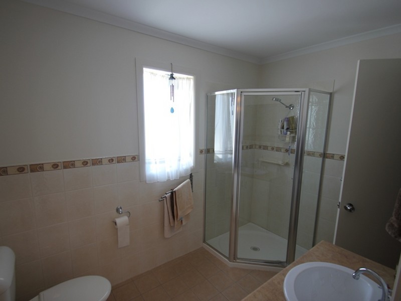 20 Rossiters Road, Moonta Bay SA 5558