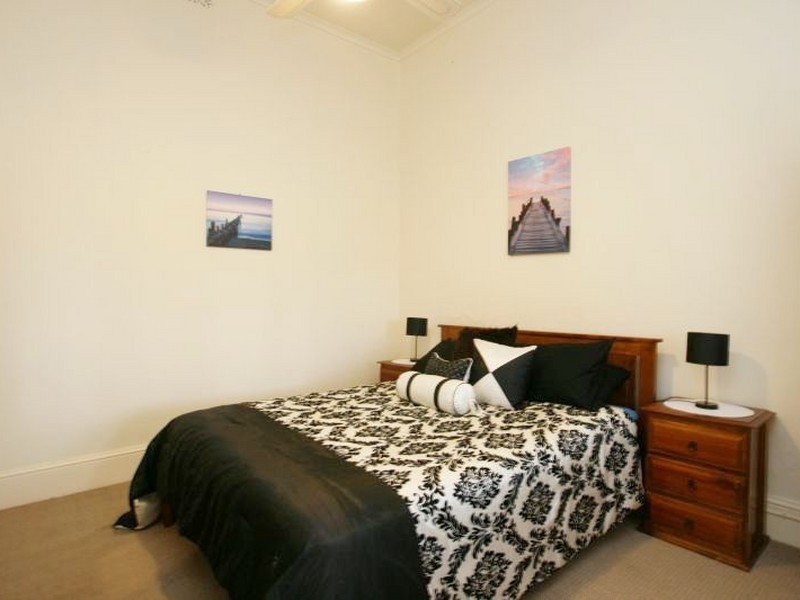 10 McKay Street, Port Broughton SA 5522
