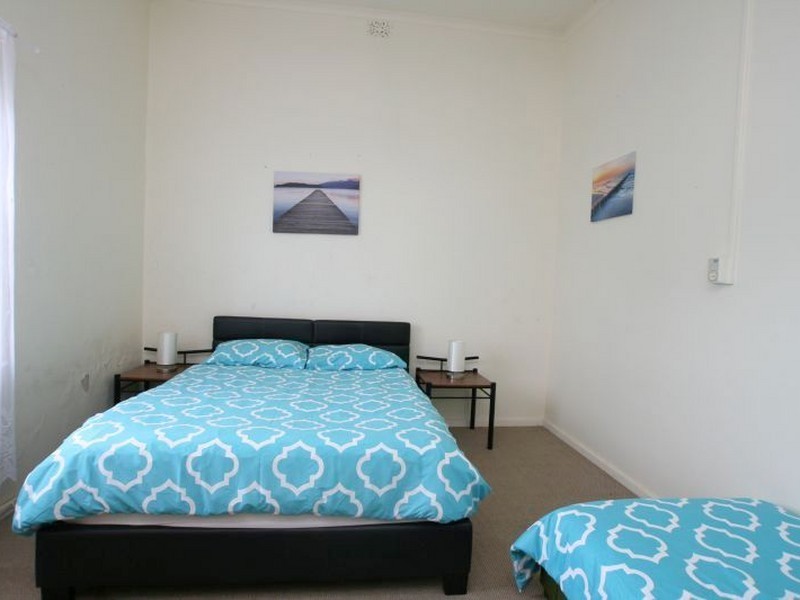 10 McKay Street, Port Broughton SA 5522