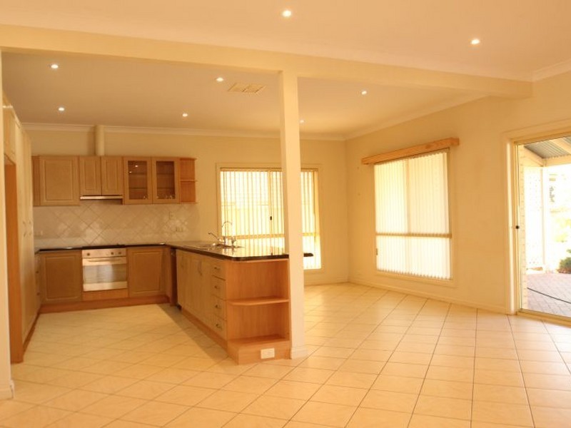 21 Tipara Court, Moonta Bay SA 5558