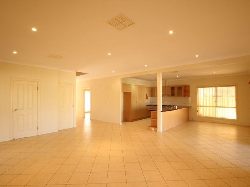 21 Tipara Court, Moonta Bay SA 5558