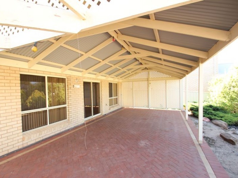 21 Tipara Court, Moonta Bay SA 5558