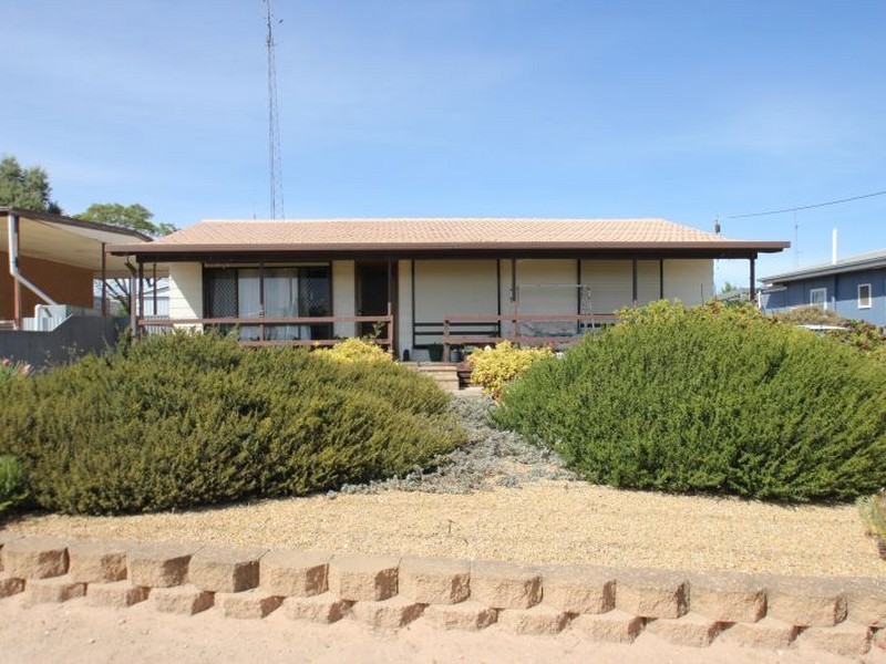 16 Narangga Terrace, Moonta Bay SA 5558