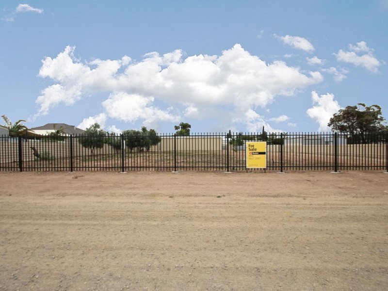 84-86 Monmouth Street, Moonta Bay SA 5558