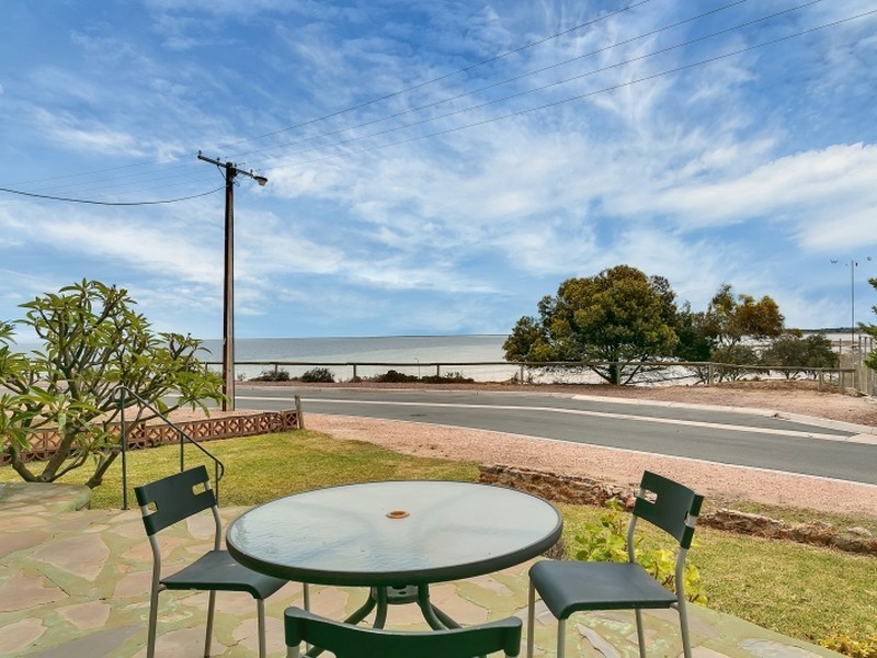 8 Lamming Place, Moonta Bay SA 5558