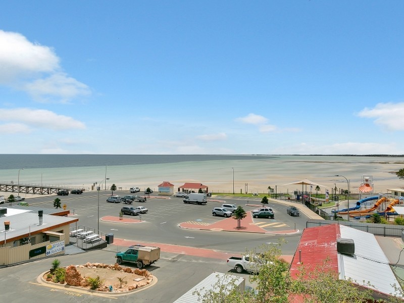 8 Lamming Place, Moonta Bay SA 5558