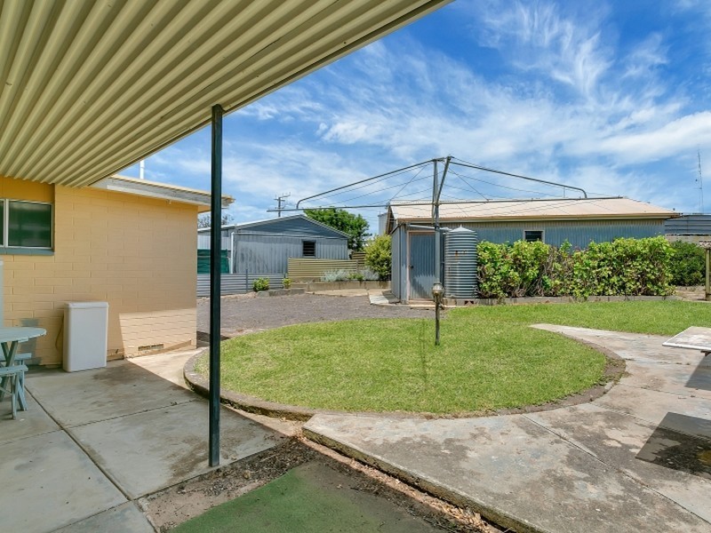 8 Lamming Place, Moonta Bay SA 5558