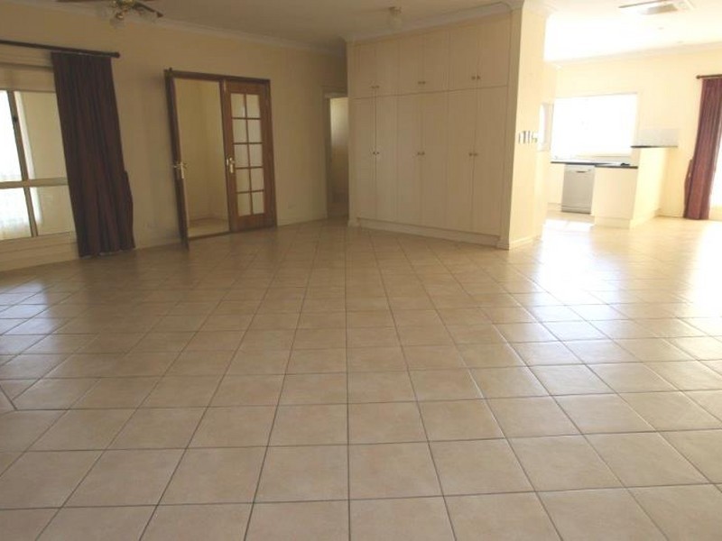 17 Port Road, Kadina SA 5554