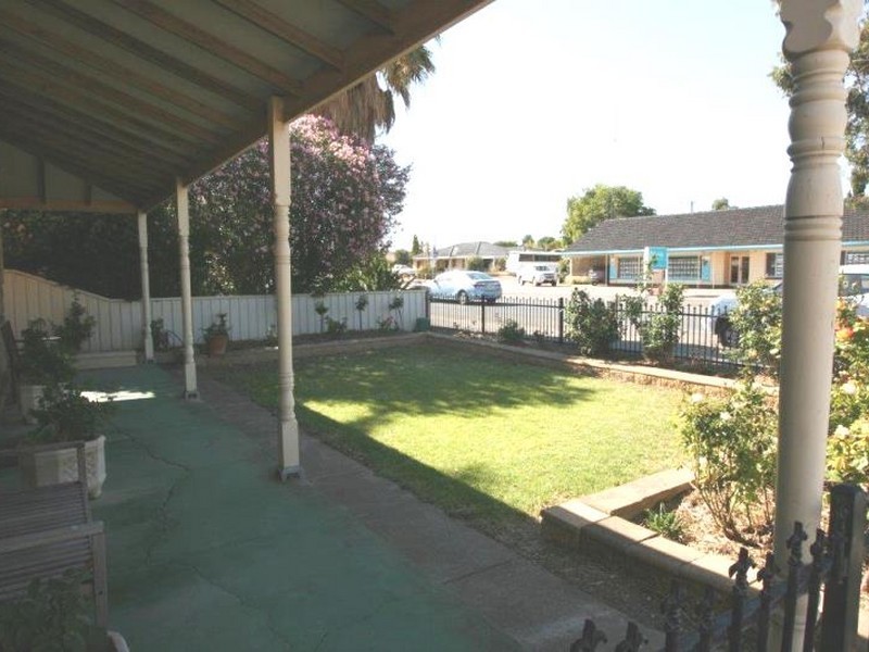 17 Port Road, Kadina SA 5554