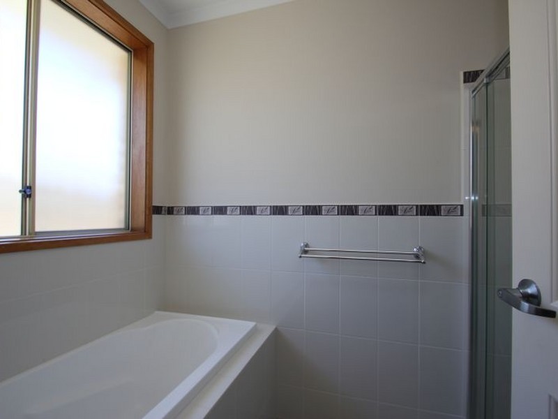 38 Lyndon Avenue, Moonta Bay SA 5558