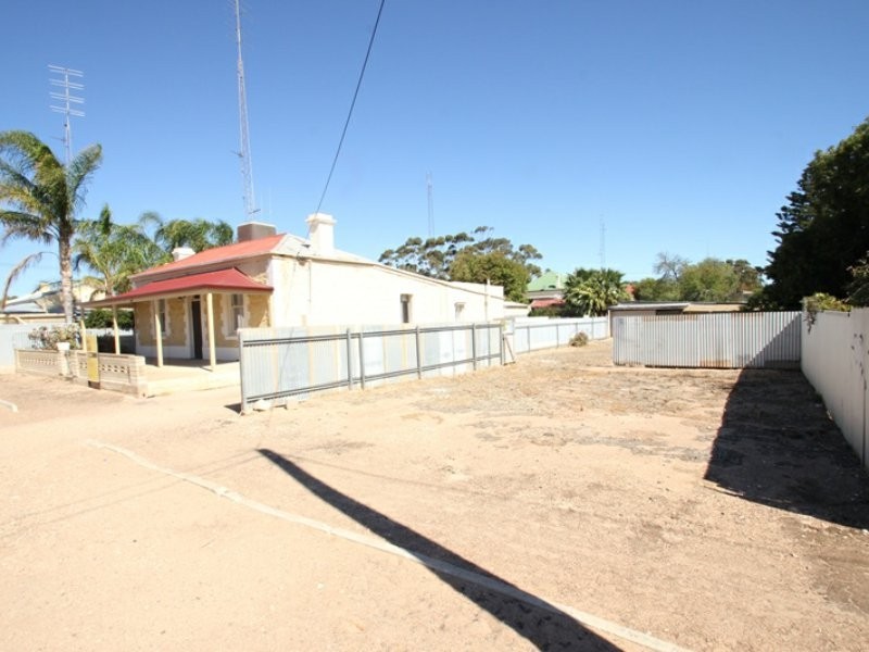69 Caroline Street, Moonta SA 5558
