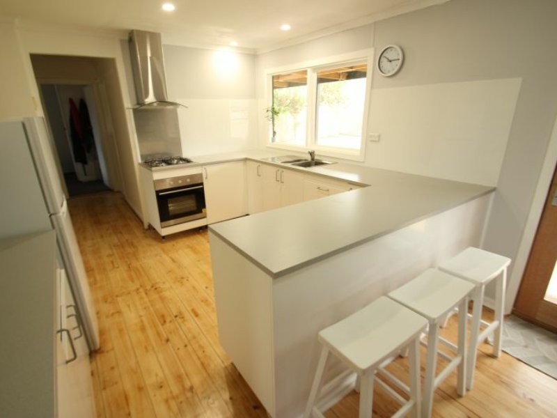 4 Martin Street, Moonta Bay SA 5558