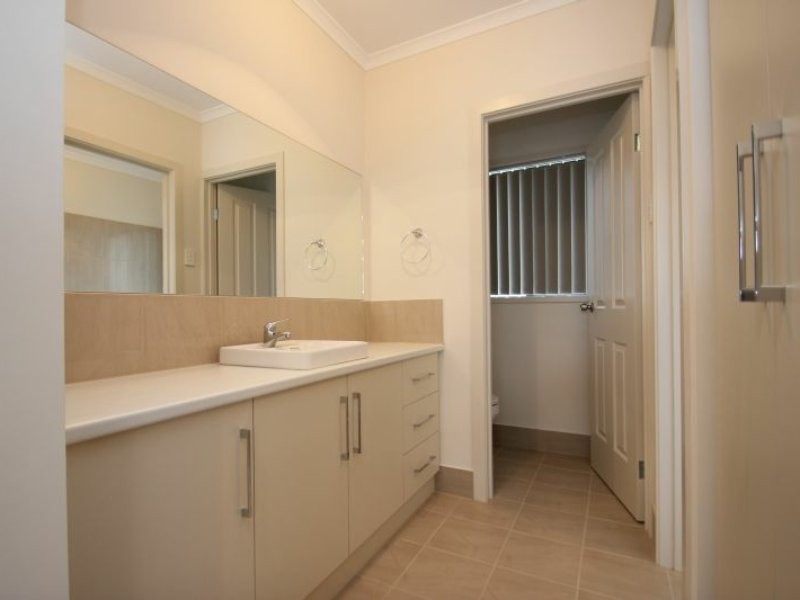 18 Moonta Road, Moonta Bay SA 5558