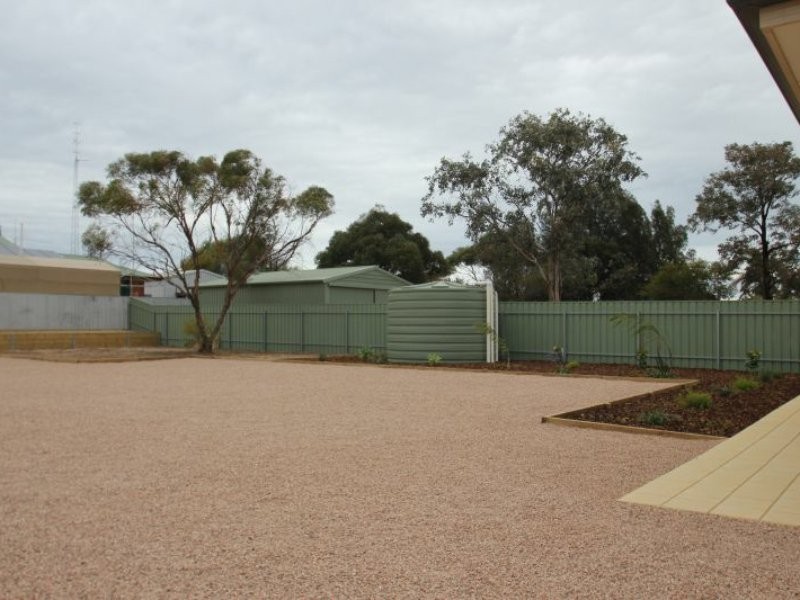 18 Moonta Road, Moonta Bay SA 5558