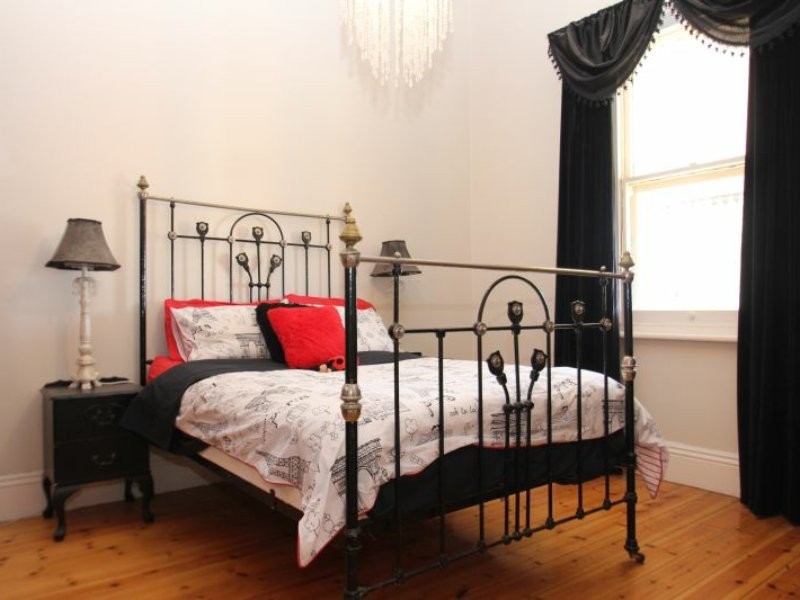 21 Robert Street, Moonta SA 5558