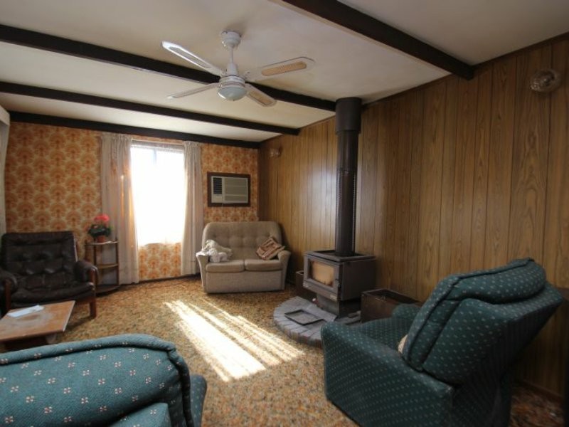 8 Monmouth Street, Moonta Bay SA 5558