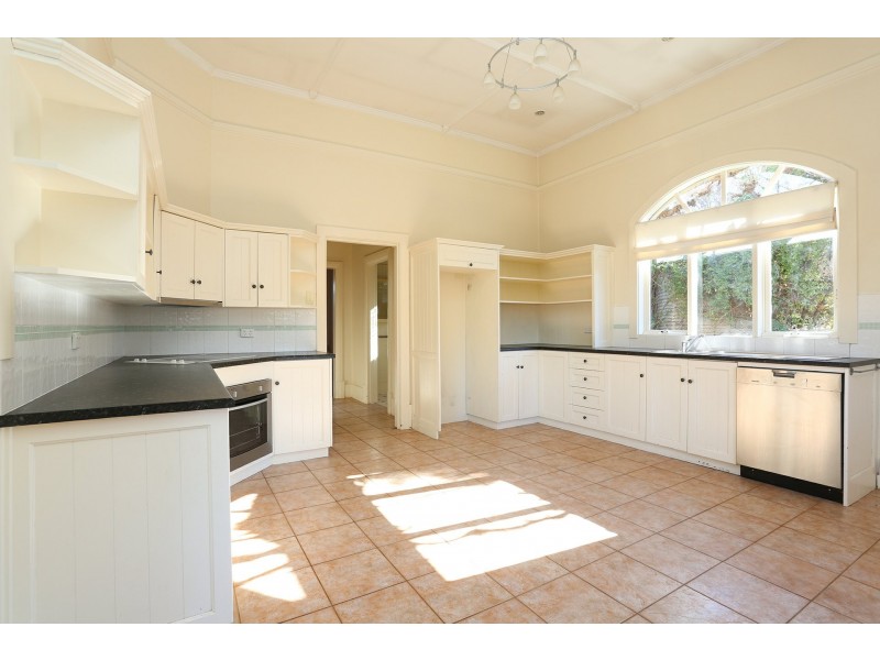 7 Harriett Street, Clare SA 5453