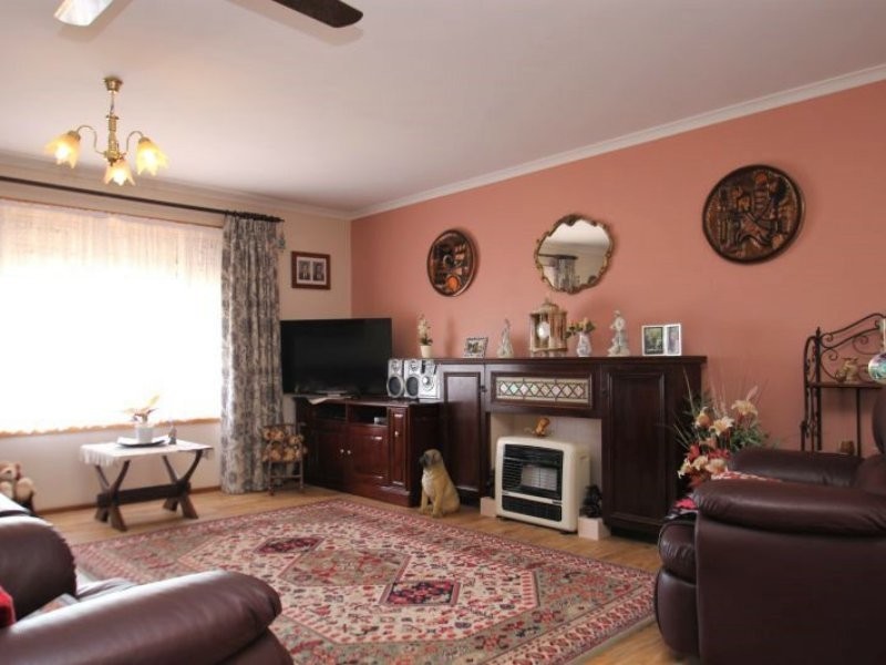 96 Narangga Terrace, Moonta Bay SA 5558