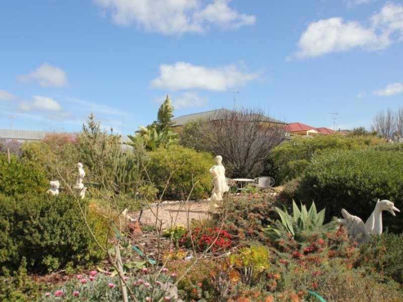 96 Narangga Terrace, Moonta Bay SA 5558