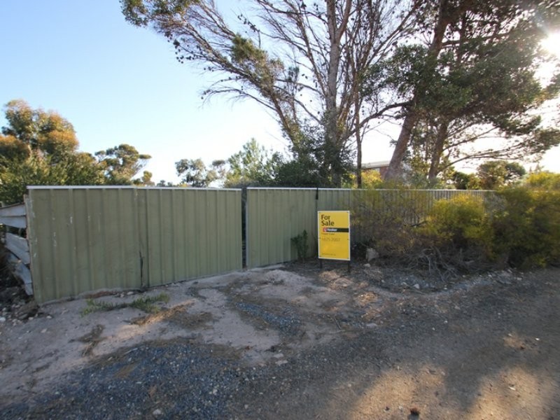 6 Moonta Road, Moonta Bay SA 5558