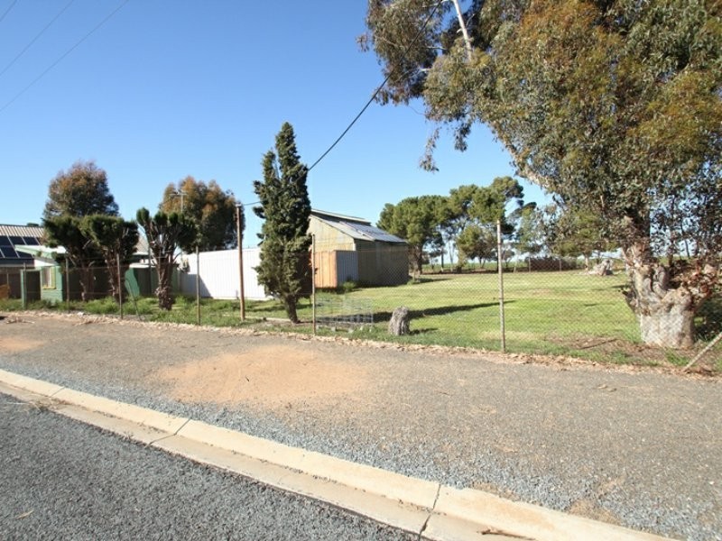 40-42 Railway Terrace, Paskeville SA 5552
