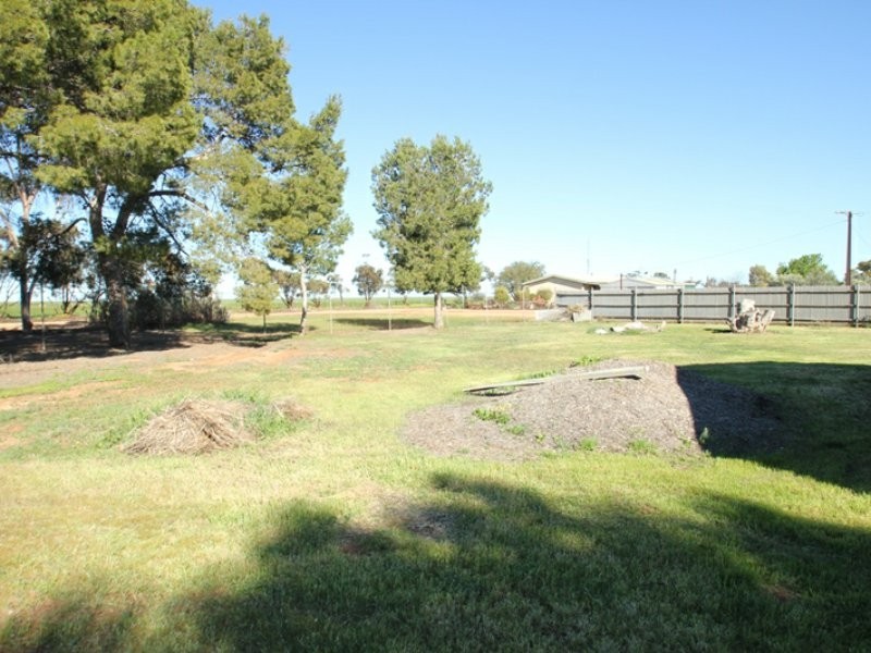 40-42 Railway Terrace, Paskeville SA 5552