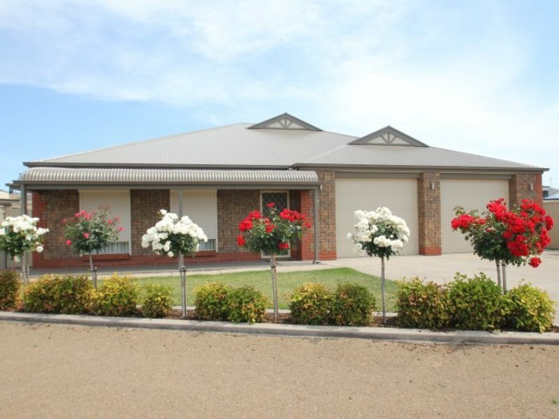 2 Hague Court, Moonta Bay SA 5558