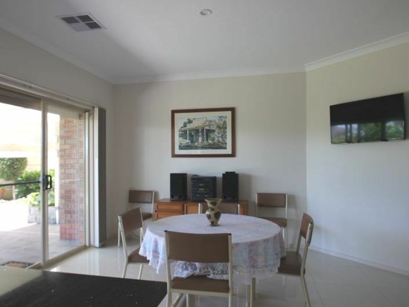 2 Hague Court, Moonta Bay SA 5558