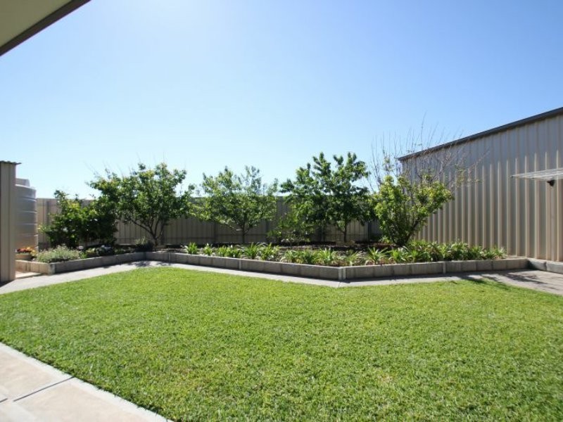 2 Hague Court, Moonta Bay SA 5558