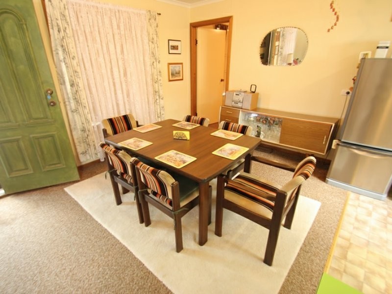 35 Cambridge Street, Moonta Bay SA 5558