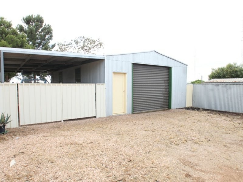 35 Cambridge Street, Moonta Bay SA 5558
