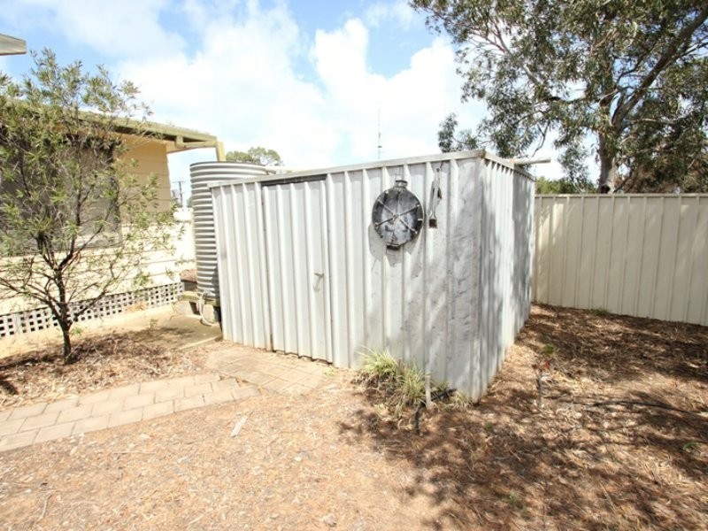 35 Cambridge Street, Moonta Bay SA 5558