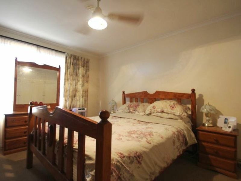 11 Bay Road, Moonta Bay SA 5558