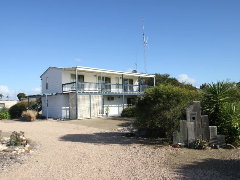 12 North Terrace, Moonta Bay SA 5558