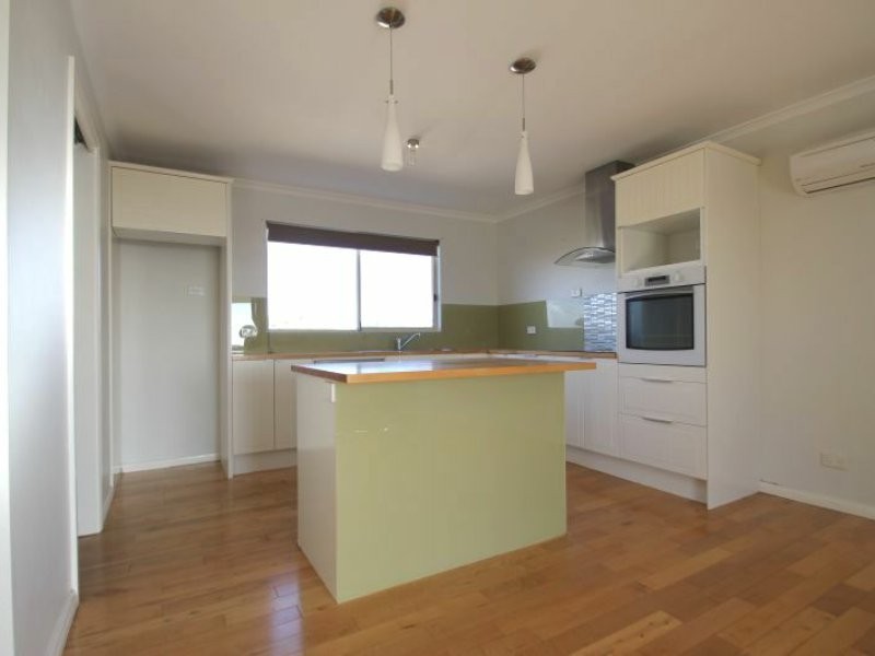 12 North Terrace, Moonta Bay SA 5558