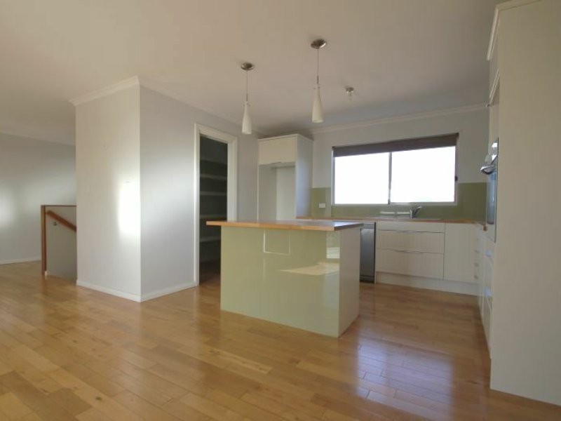 12 North Terrace, Moonta Bay SA 5558
