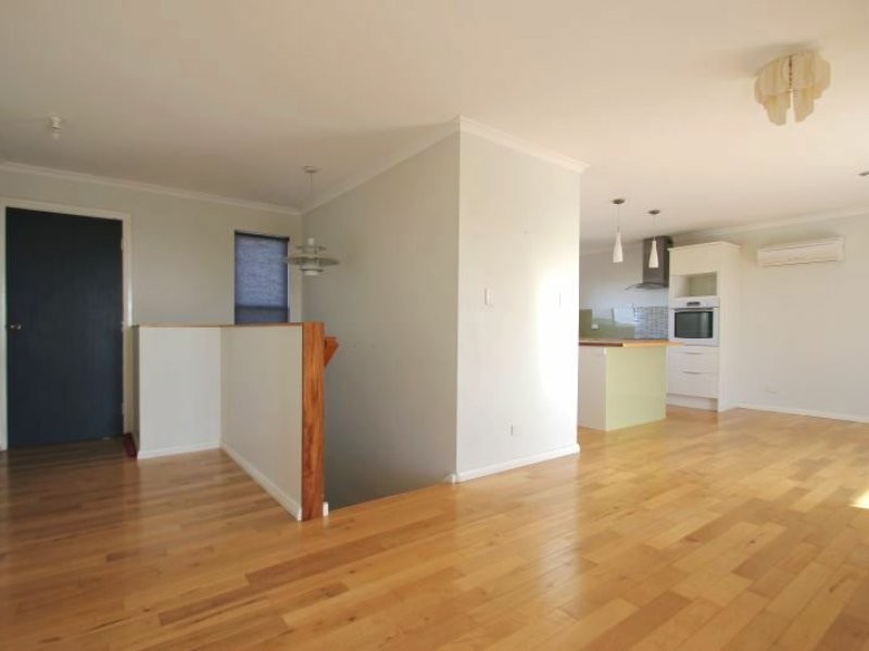 12 North Terrace, Moonta Bay SA 5558