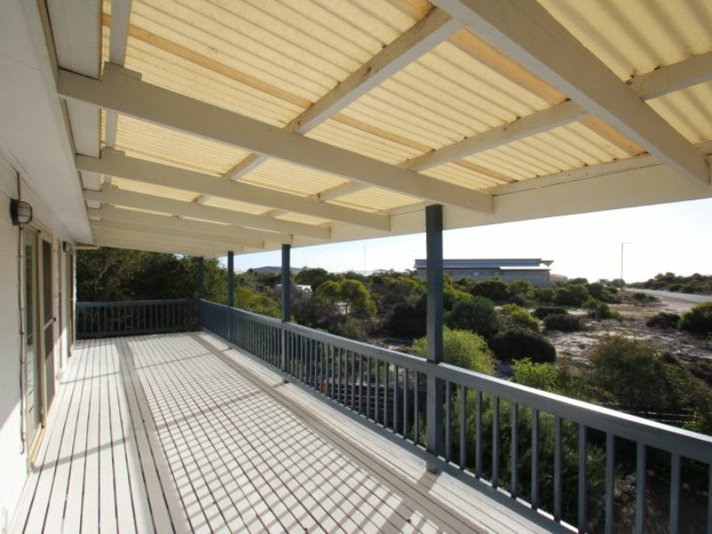12 North Terrace, Moonta Bay SA 5558