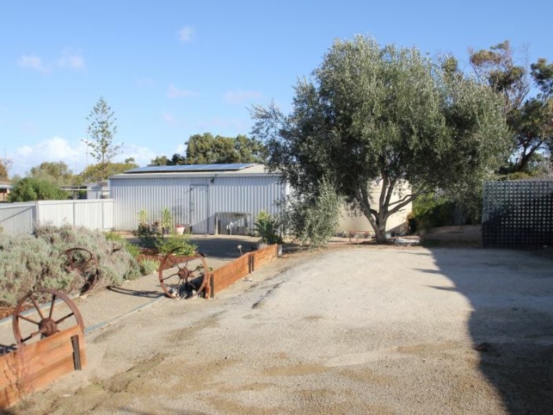 12 North Terrace, Moonta Bay SA 5558