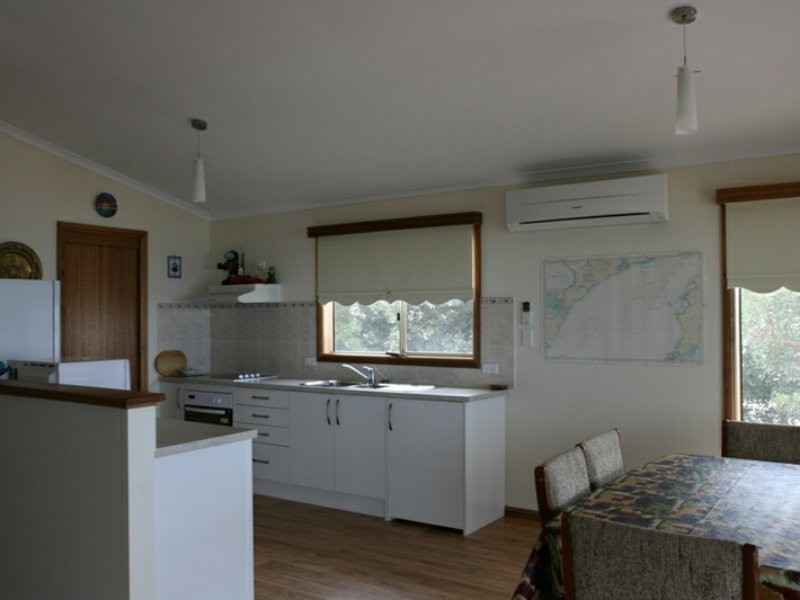 56 Esplanade, North Beach SA 5556