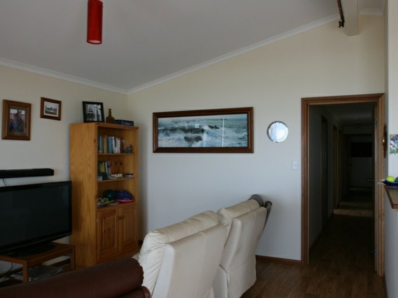 56 Esplanade, North Beach SA 5556