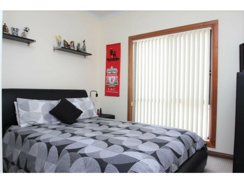 4 Reynolds Street, Moonta Bay SA 5558