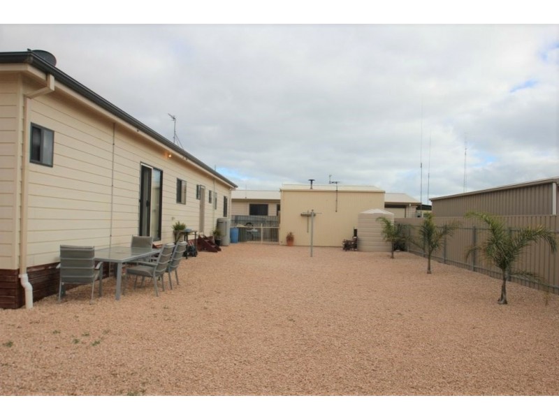 4 Reynolds Street, Moonta Bay SA 5558