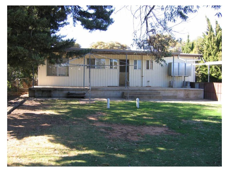 5 Alice Street, Moonta Bay SA 5558