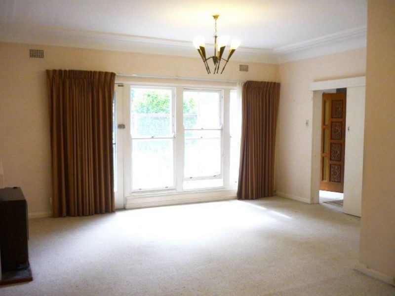 8 Wilfred Avenue, Chatswood NSW 2067